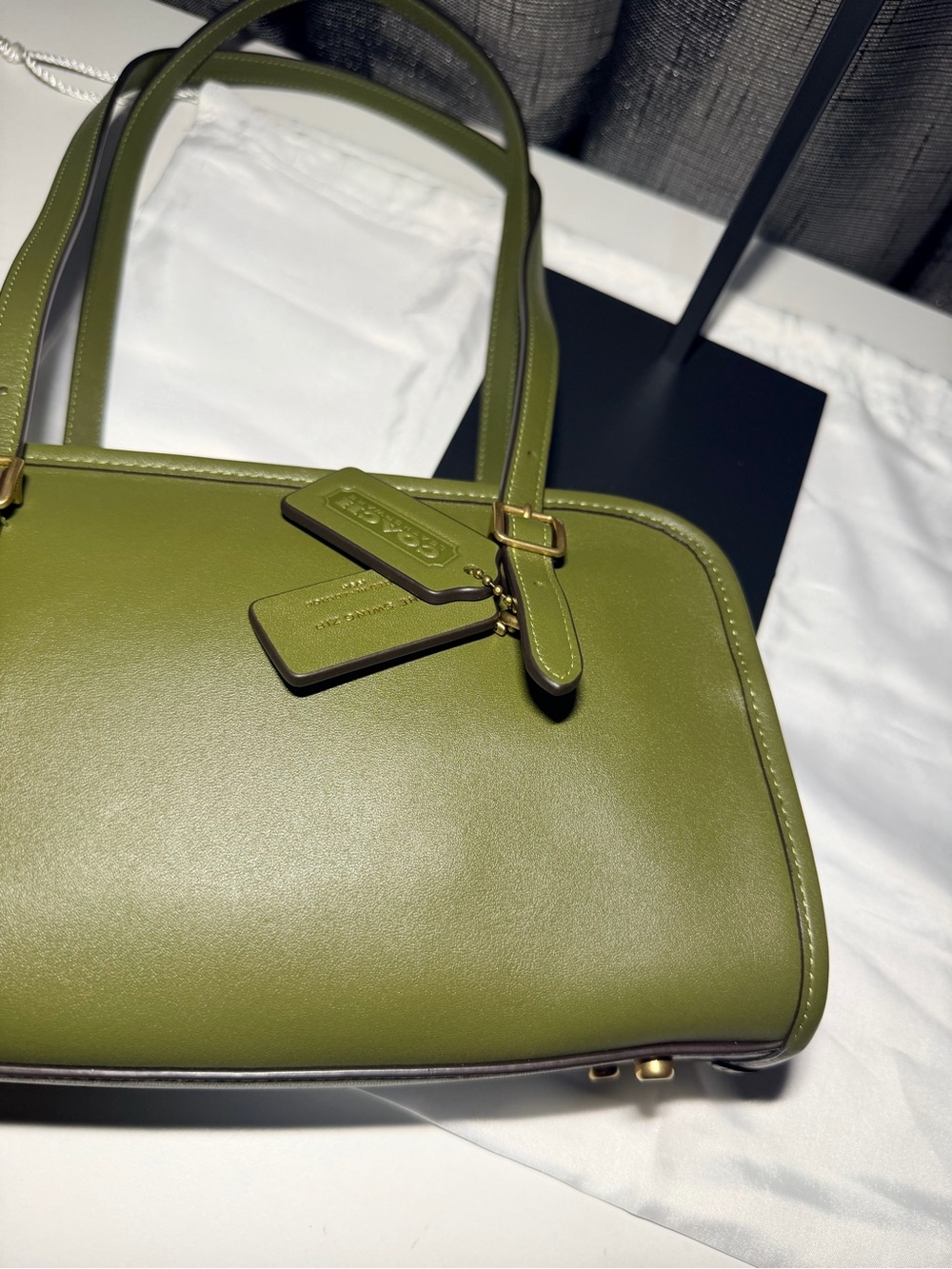 Coach Olive Green Leather Shoulder Bag - Picture 4 of 6